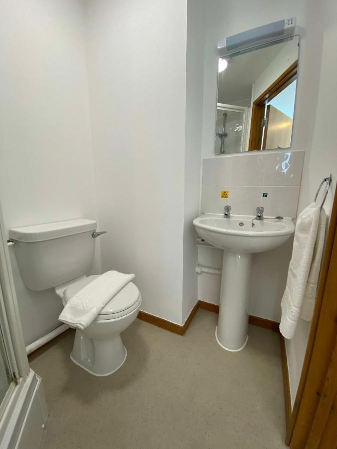 Regency Hall Smart Cheltenham Ensuite Rooms B المظهر الخارجي الصورة