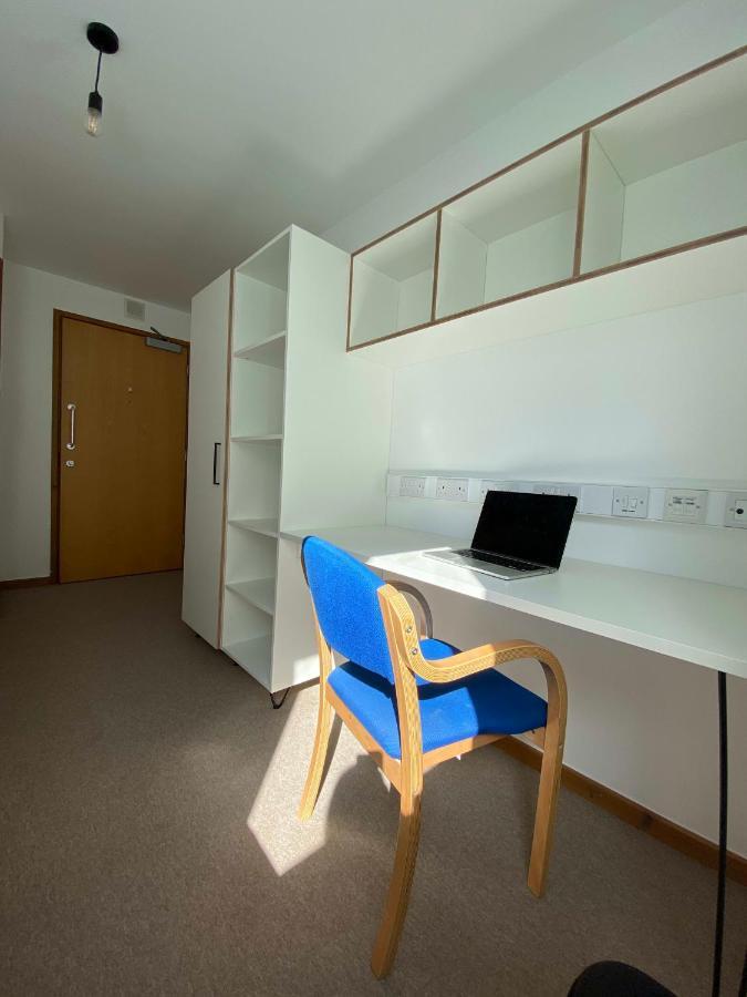 Regency Hall Smart Cheltenham Ensuite Rooms B المظهر الخارجي الصورة