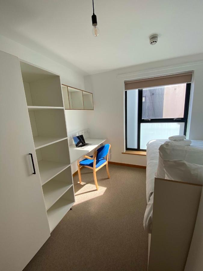 Regency Hall Smart Cheltenham Ensuite Rooms B المظهر الخارجي الصورة