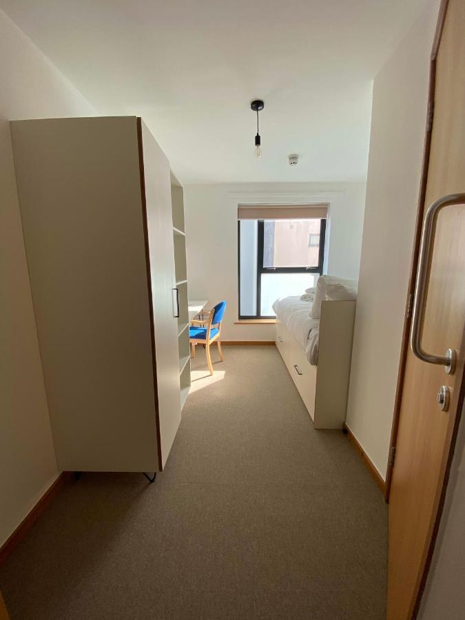 Regency Hall Smart Cheltenham Ensuite Rooms B المظهر الخارجي الصورة