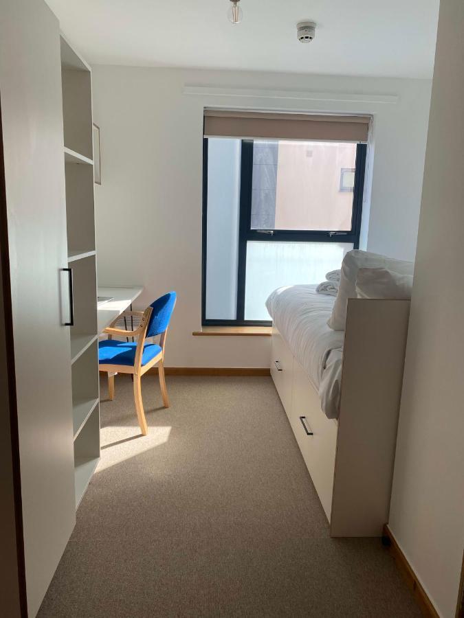 Regency Hall Smart Cheltenham Ensuite Rooms B المظهر الخارجي الصورة