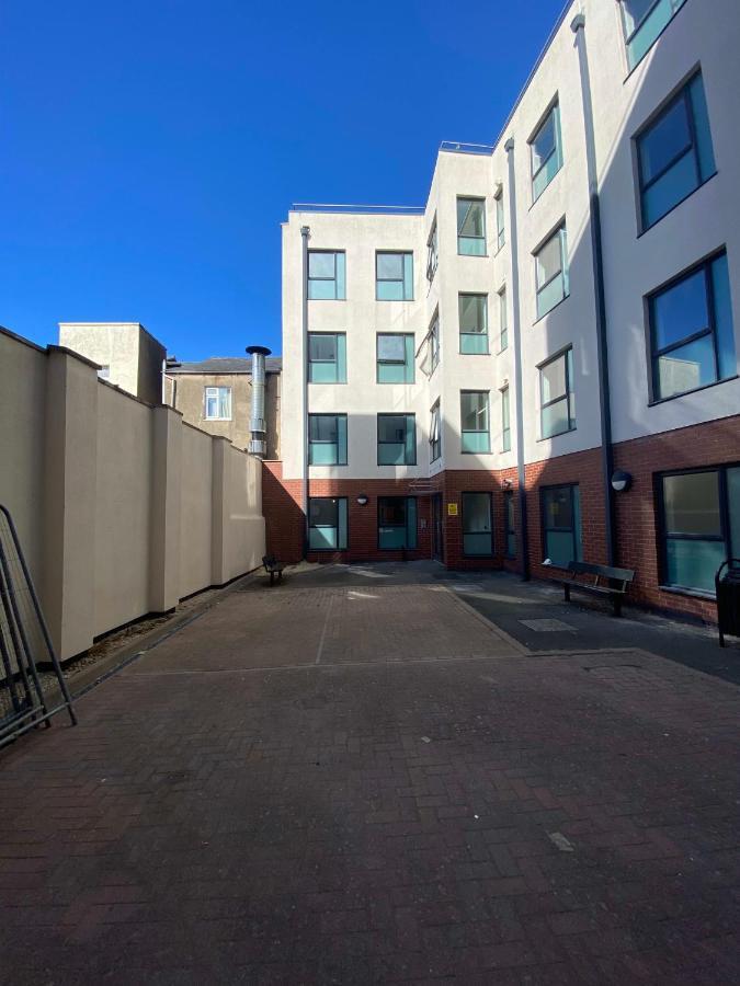Regency Hall Smart Cheltenham Ensuite Rooms B المظهر الخارجي الصورة